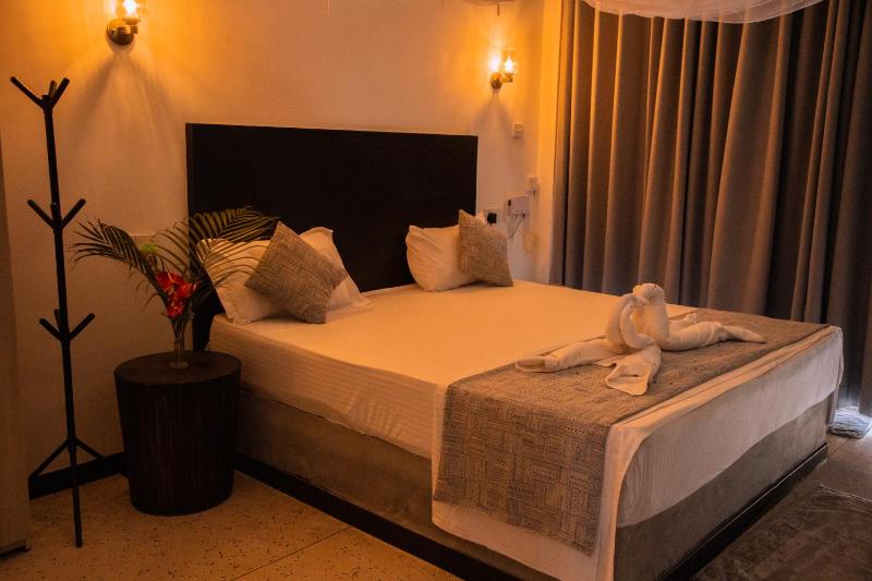 The Nest - Near Hiriketiya Beach - image 3