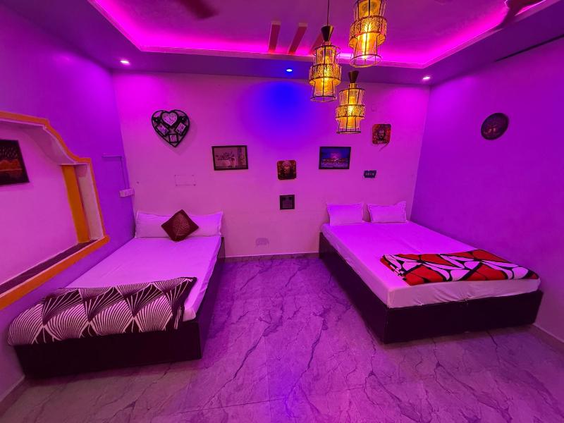 Roshini Homestay Hampi - image 6