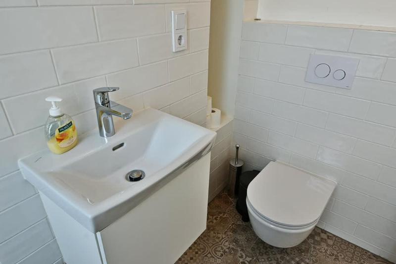 Domillion Penthouse 2bdr 2bath P364a - image 11
