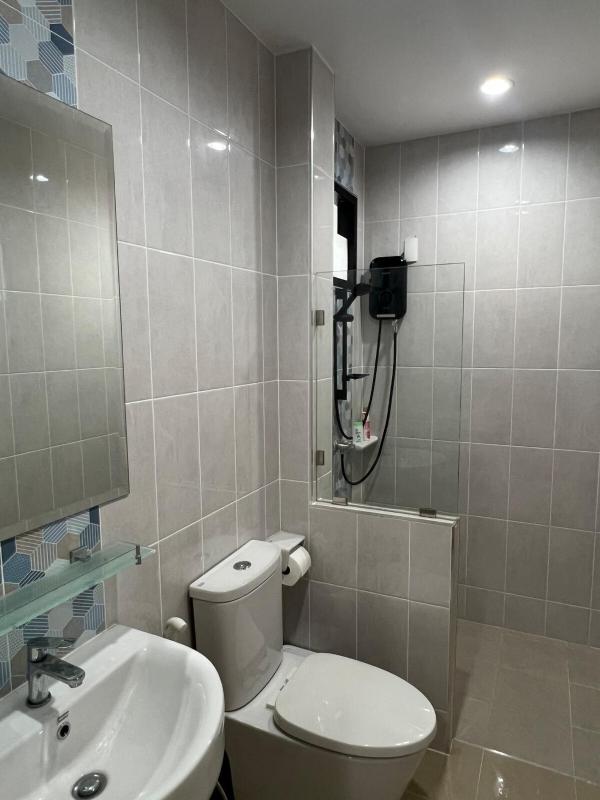 A single house on the corner for privacy. - image 16