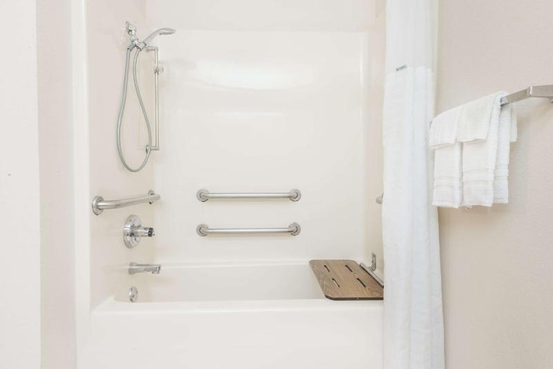 King Room - Disability Access/Non-Smoking image 4