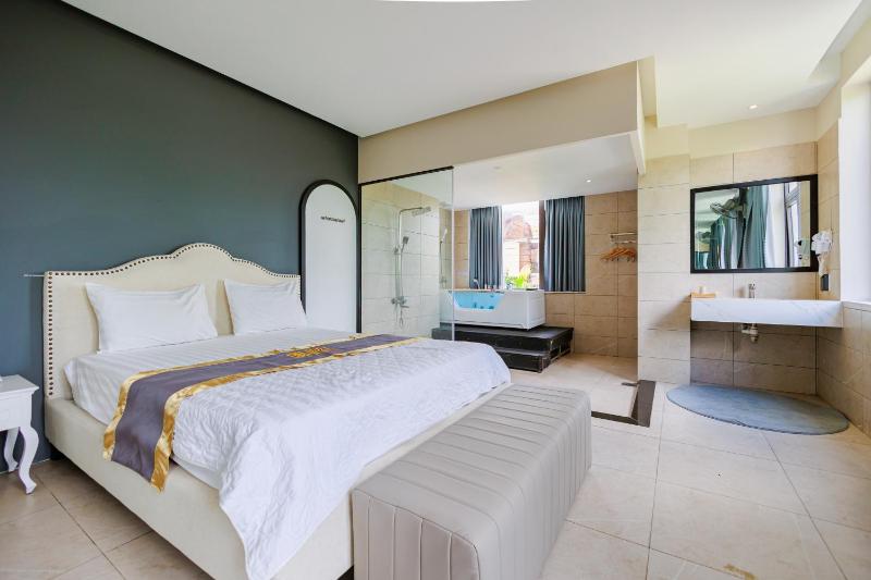 Tina 5 hotel - image 31