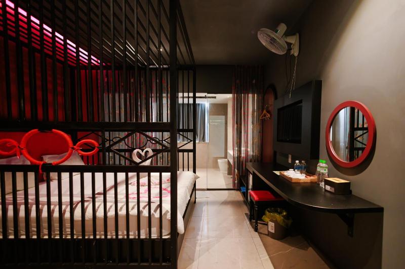 Tina 5 hotel - image 36
