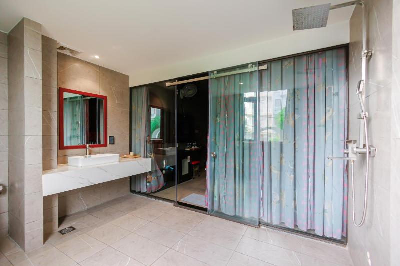 Tina 5 hotel - image 3