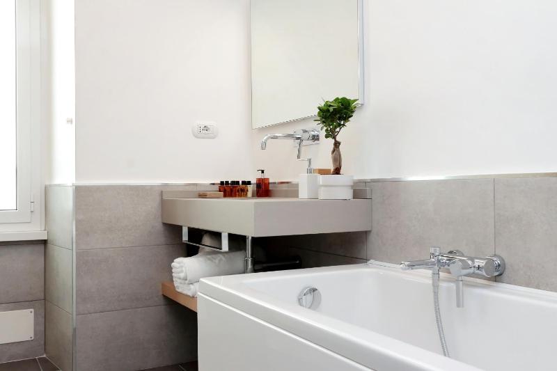 Superior Double Room image 2