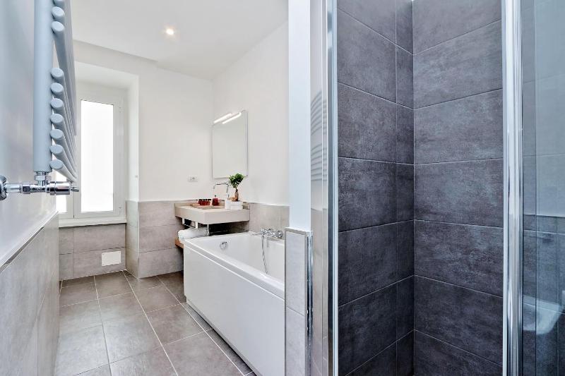 Superior Double Room image 3