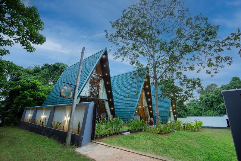 Greenpeak Serene Luxury Cabanas - image 5