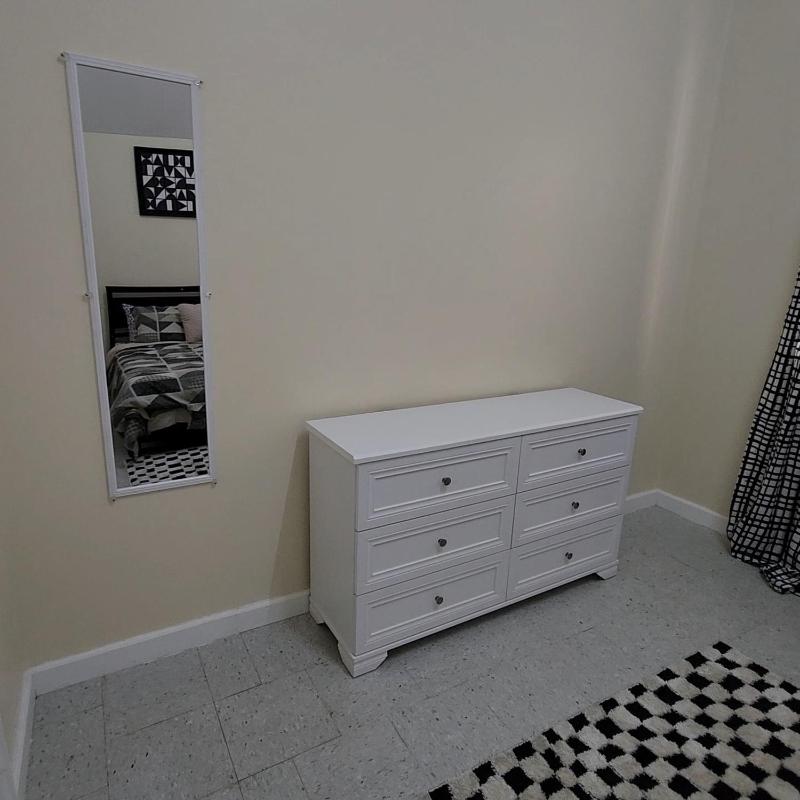 The City Escape - Central and Cozy - image 12