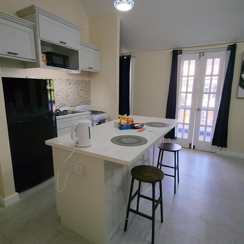 The City Escape - Central and Cozy - image 15
