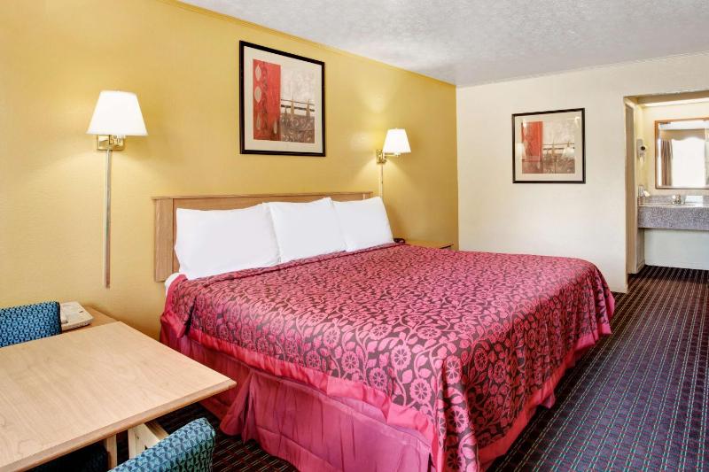 King Room - Non-Smoking