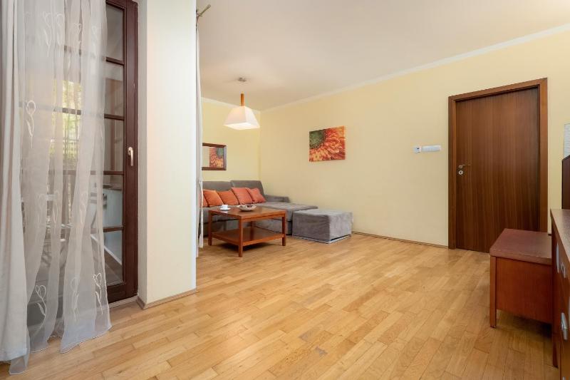 Funkcjonalne i Stylowe Apartamenty Sun Seasons 24 w Karpaczu by Noclegi Renters - image 10