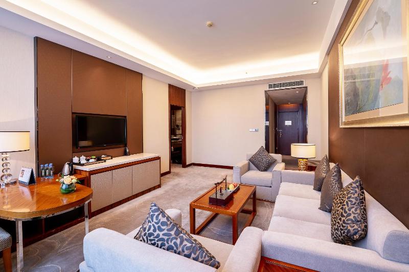 Jinling Grand Hotel - image 30