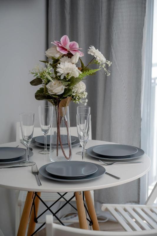 Tasteful Apartment Near Centennial Hall by Noclegi Renters - image 20