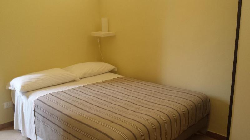 Economy Double Room image 3
