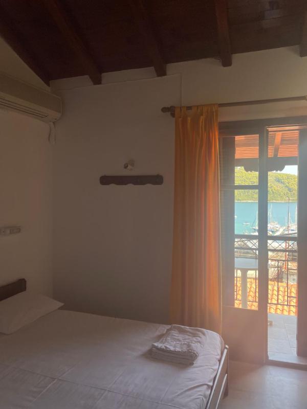 Eros-Iros Portside Stays Skiathos The Authentic Sporadean Living - image 36