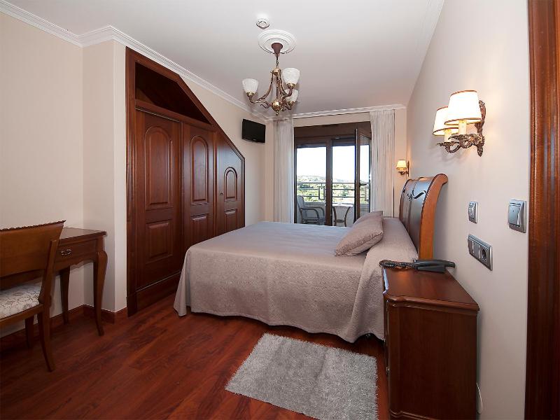 Double Room image 2