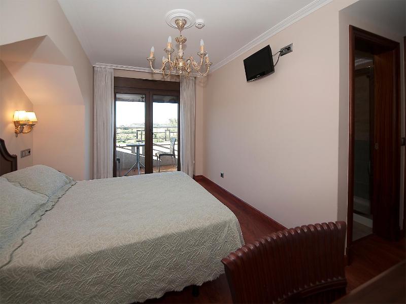 Single Room image 2