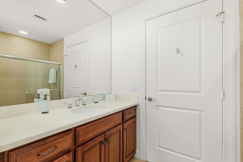 Waterside #835- Bayscape Bliss 3BR 2BA Condo with Pool! condo - image 14