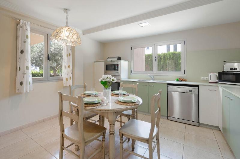 3378 Villa Portichol - image 10