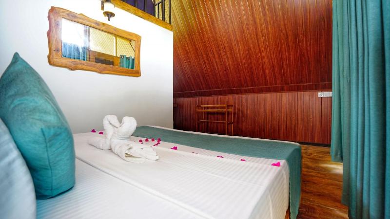 Jungle Crown Cabin - image 11