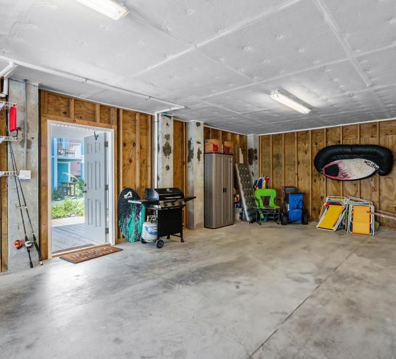 Portside Villas Unit 17 - image 35