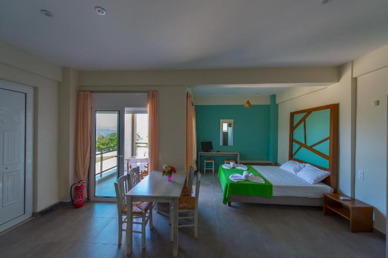 Apartment with Partial Sea View - 1st floor image 4