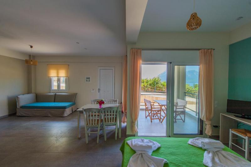 Economy with Sea View - Ground Floor image 3