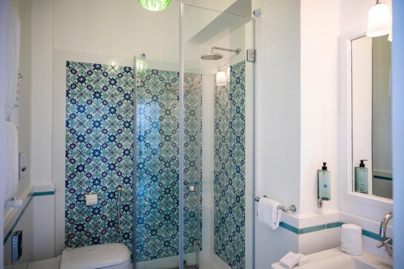 Albergo California - image 12