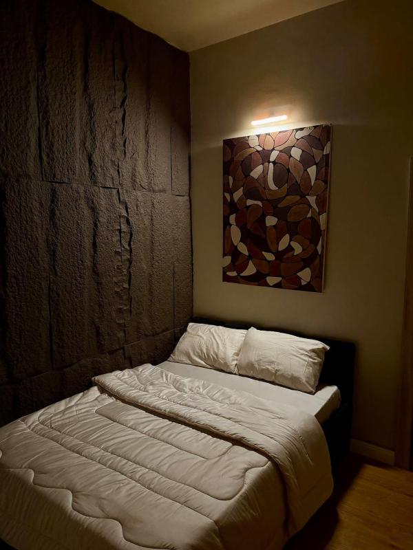1 Bedroom cinematic apartment - image 7