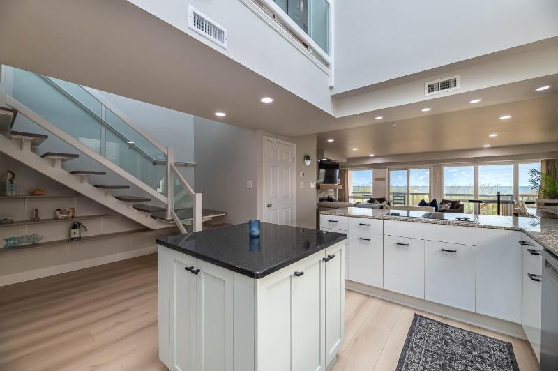 Downs by the Sea - Wellington by the Sea Condo Oceanfront Ocean View Saltwater Pool Elevator Flex Stays - image 26