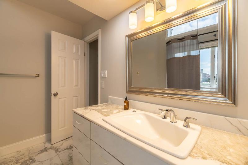 Downs by the Sea - Wellington by the Sea Condo Oceanfront Ocean View Saltwater Pool Elevator Flex Stays - image 17