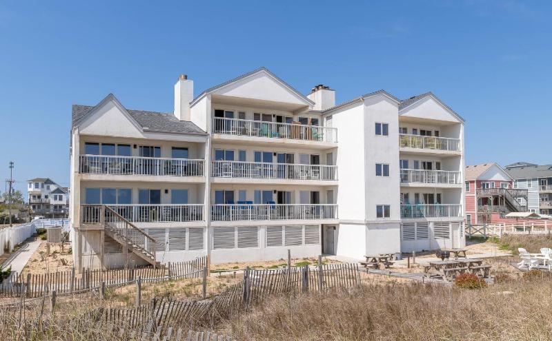 Downs by the Sea - Wellington by the Sea Condo Oceanfront Ocean View Saltwater Pool Elevator Flex Stays - image 48