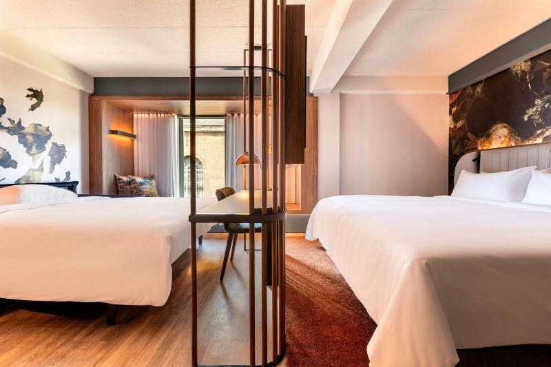 Renaissance Amsterdam Hotel - image 13