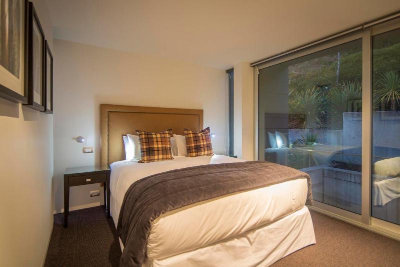 Villa De Luxe a Relax it's Done luxury holiday home - image 10