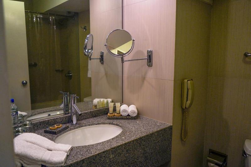 NM Lima Hotel - image 11