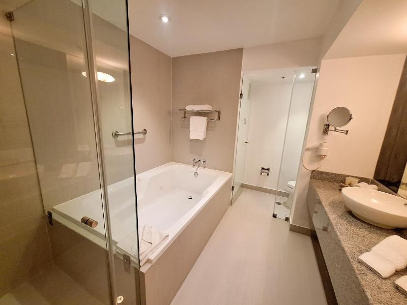 NM Lima Hotel - image 9