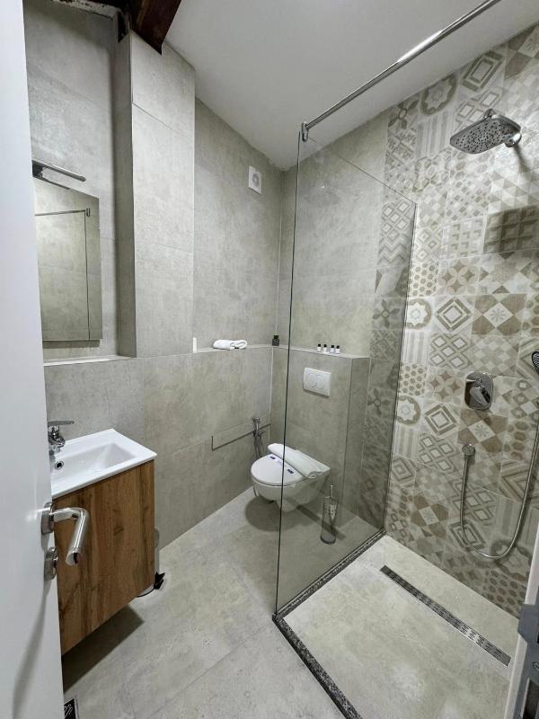 Golden Key Apartments - image 3
