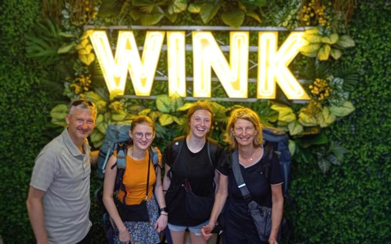 Wink at Upper Cross Street - image 6