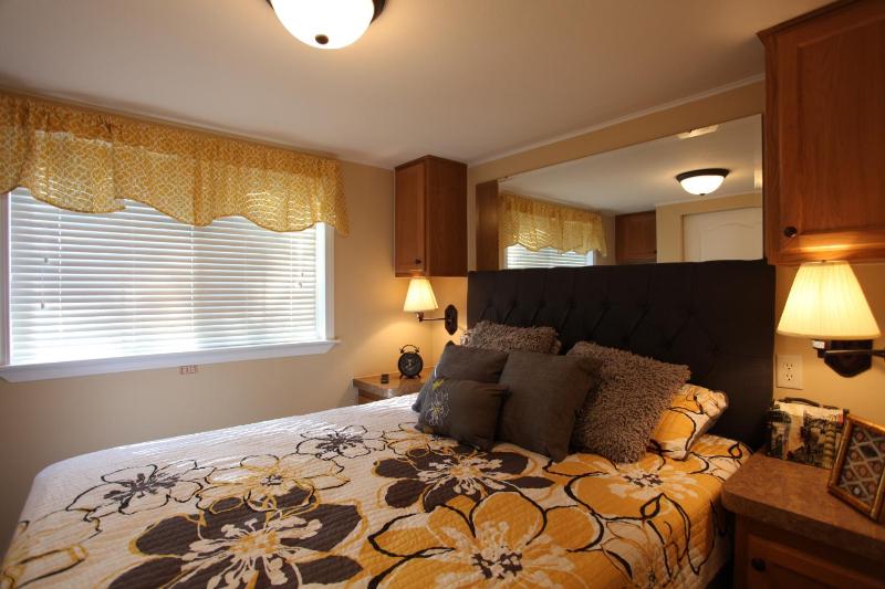 One-Bedroom Cottage image 2