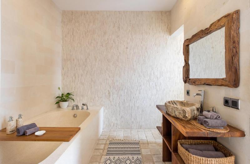 Villa Suvitha by Villa Finder - image 49