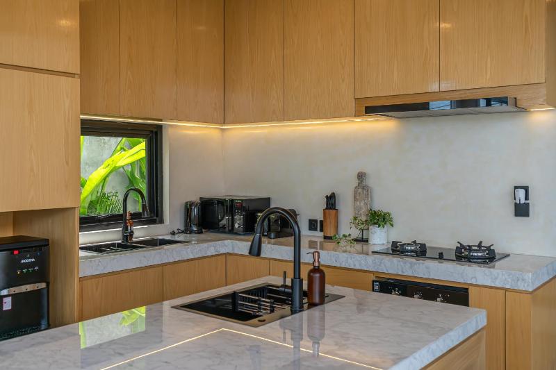 Villa Lumira - Breathtaking 4BR with Water Slide & Rice Field Views - image 9