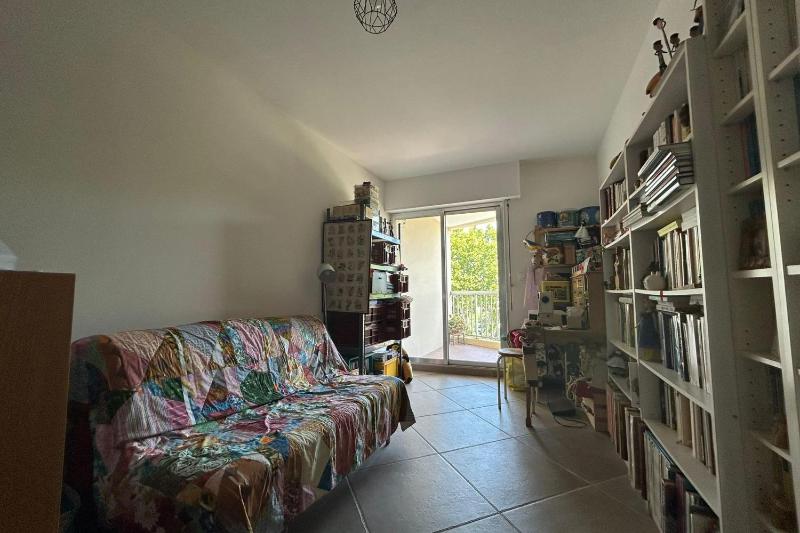 Apartment with view quiet and comfort in Narbonne - image 10