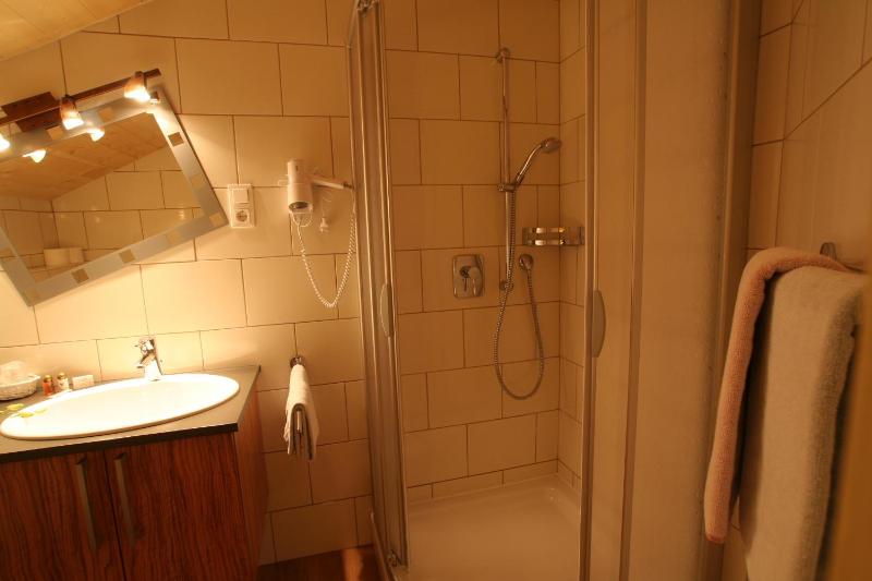 Double Room with Balcony image 2
