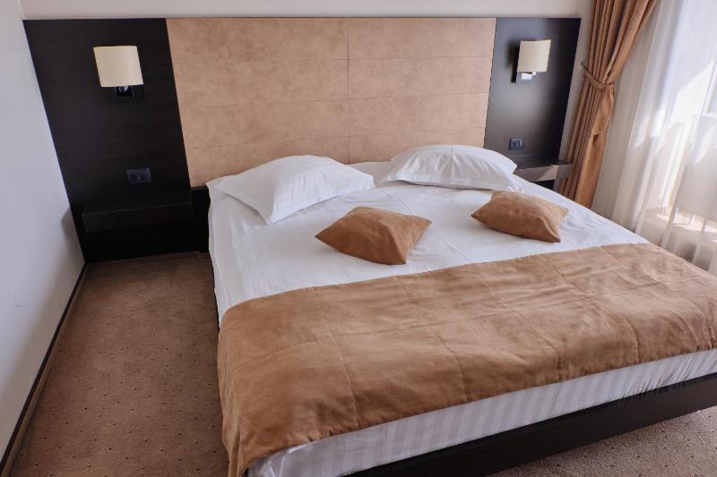 Hotel Regal - image 15