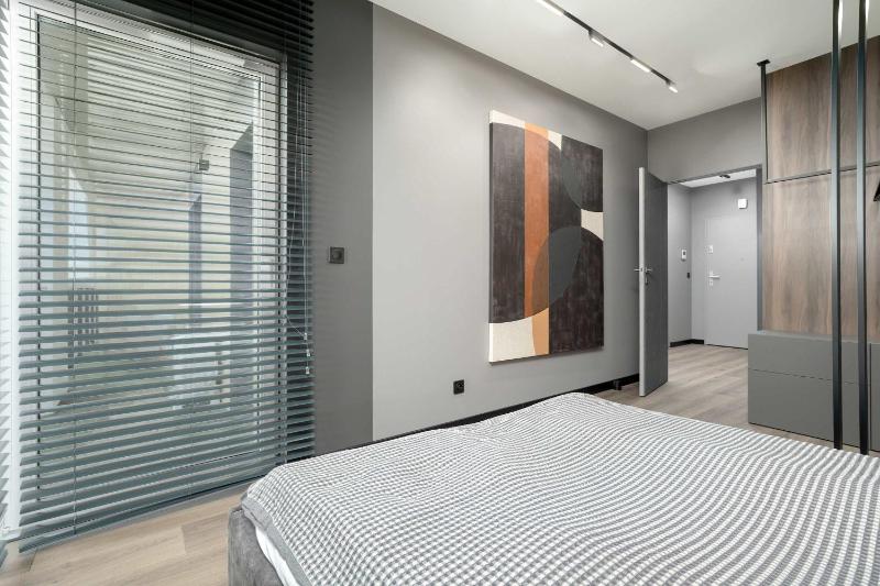 Piękny Widok na Jezioro i Plażę Parking w Garażu by Noclegi Renters - image 38
