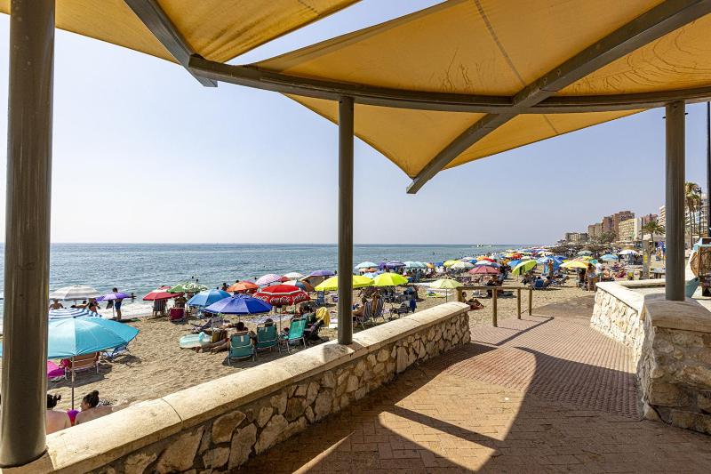 012 New Relaxed 2 Bed Fuengirola City Beach Retreat - image 9