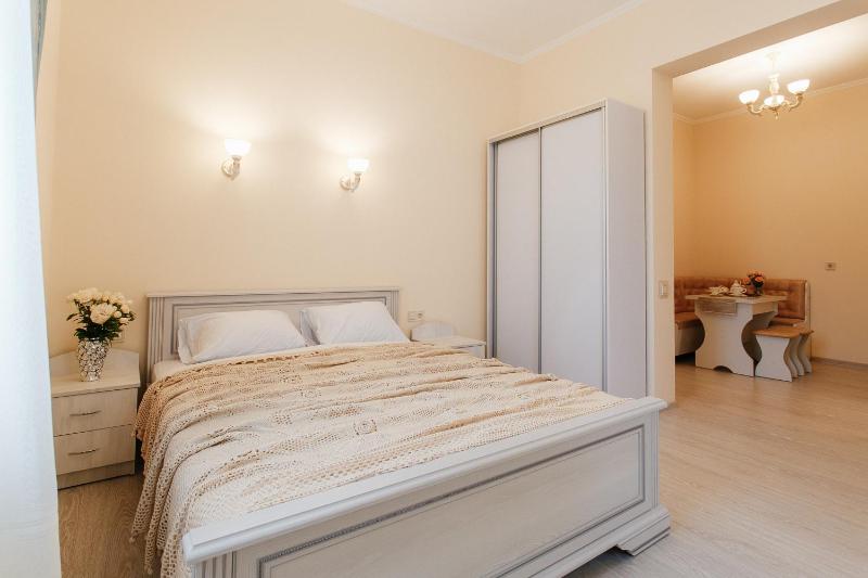 Superior Double Room image 3