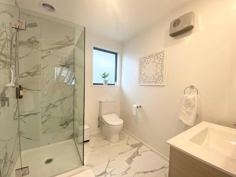 Bambina Townhouse opposite Hagley Park - image 11