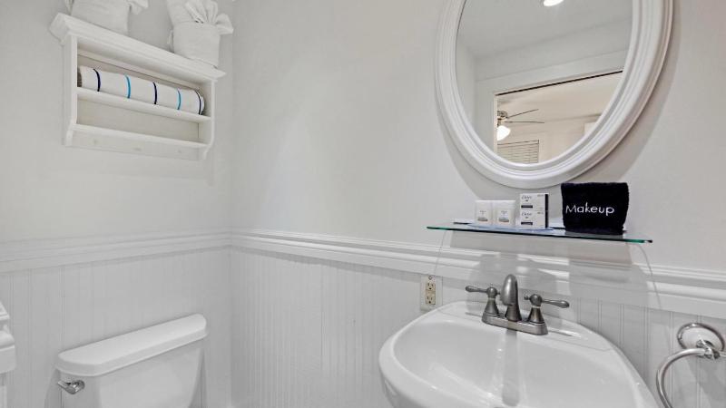 Calusa Suite by Last Key Realty - image 14