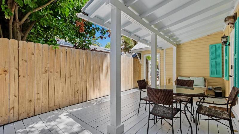 Calusa Suite by Last Key Realty - image 21